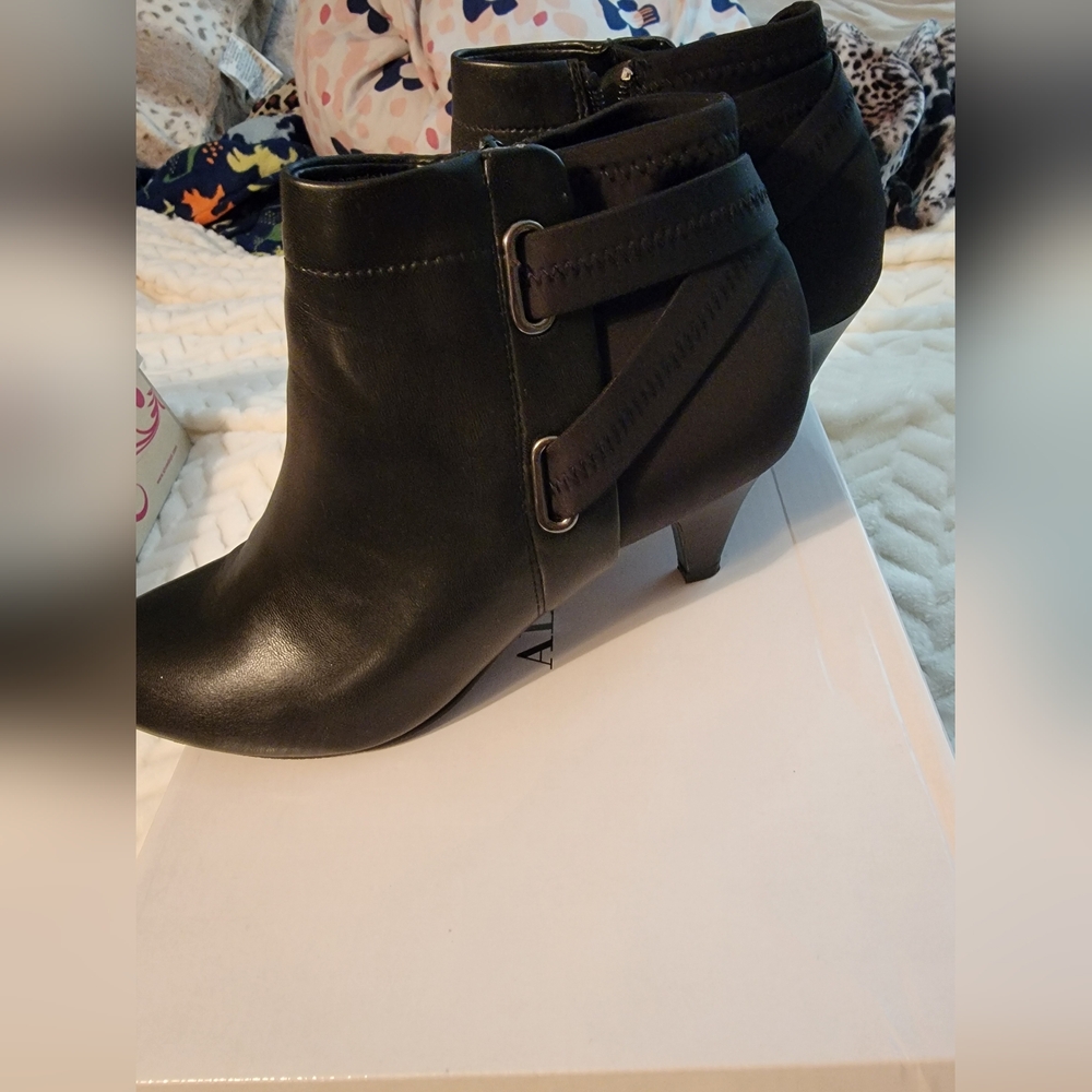 Booties - Picture 3 of 3